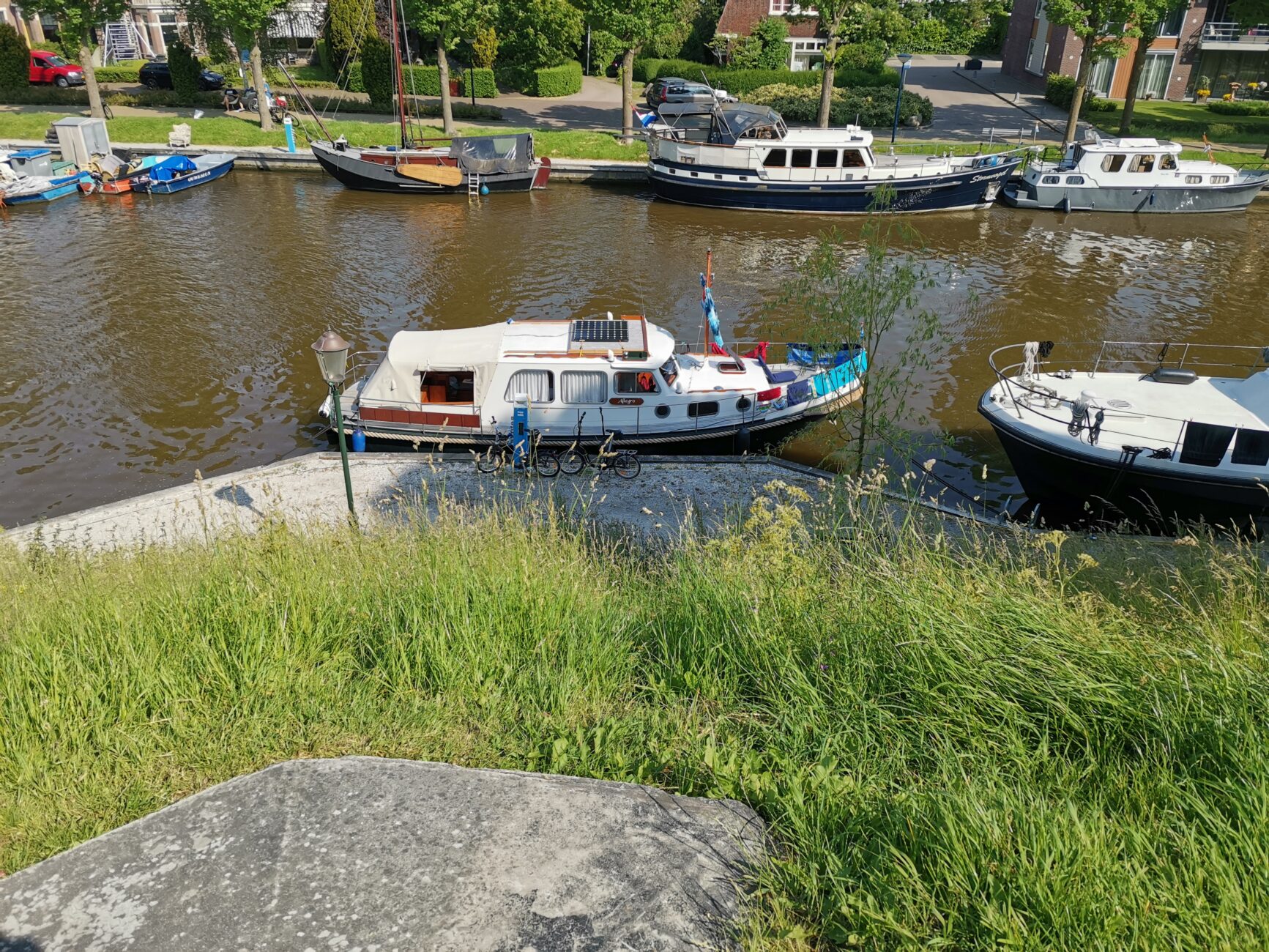 Schiff angelegt im Park