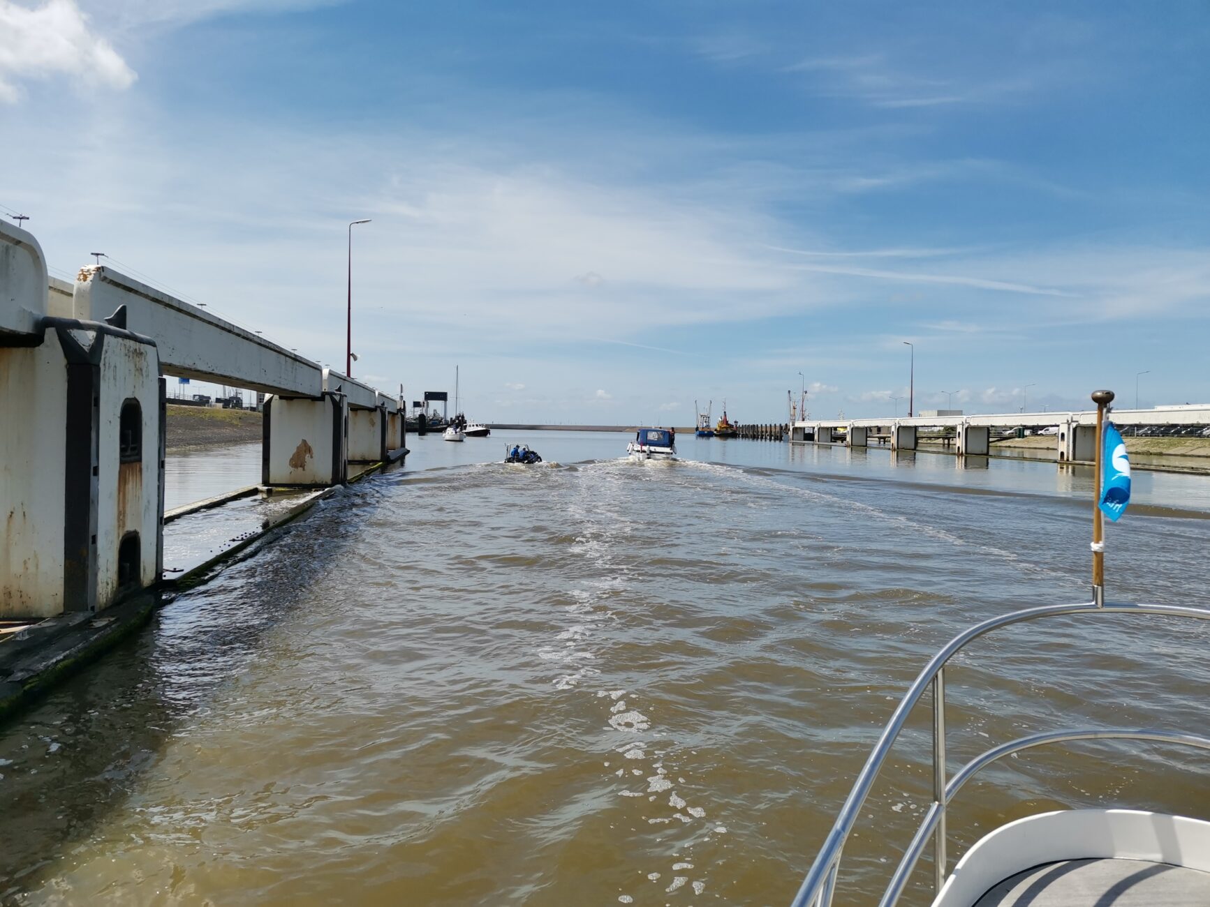 Ausfahrt Schleuse